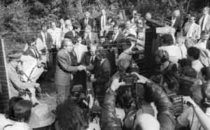 rédei f népszabadság a vasfüggönyátvágása után alois mock osztrák és horn gyula magyar külügyminiszter 1989 jún 27
